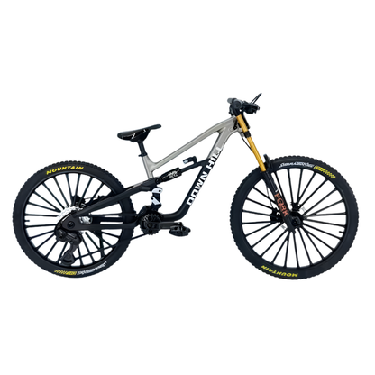 Réplique du Santa Cruz V10