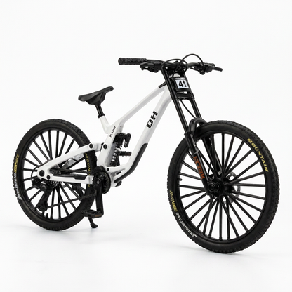 Limited edition GT Fury Replic